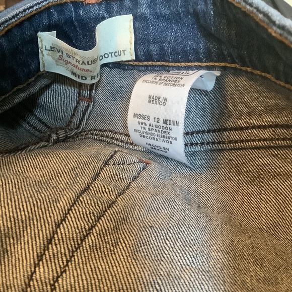 Levi Strauss Signature Mid-Rise Bootcut Misses Jeans Size 12 Medium - Picture 4 of 4